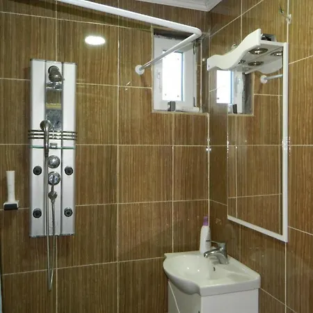 Prenociste Stupovi Bed & Breakfast *